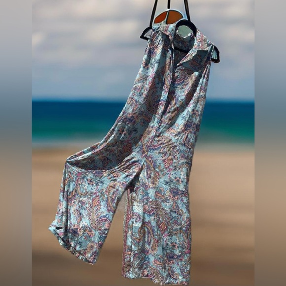 SOLD OUT - New- Pockets Jumpsuit, Buttoned - Picture 2 of 2